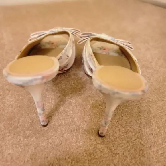 Born on Fifth Fabric Flower Mules - Picture 3 of 7